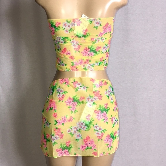 Zuliana Yellow Mesh Floral Sarong Set Made in USA New With Tags - Picture 4 of 4